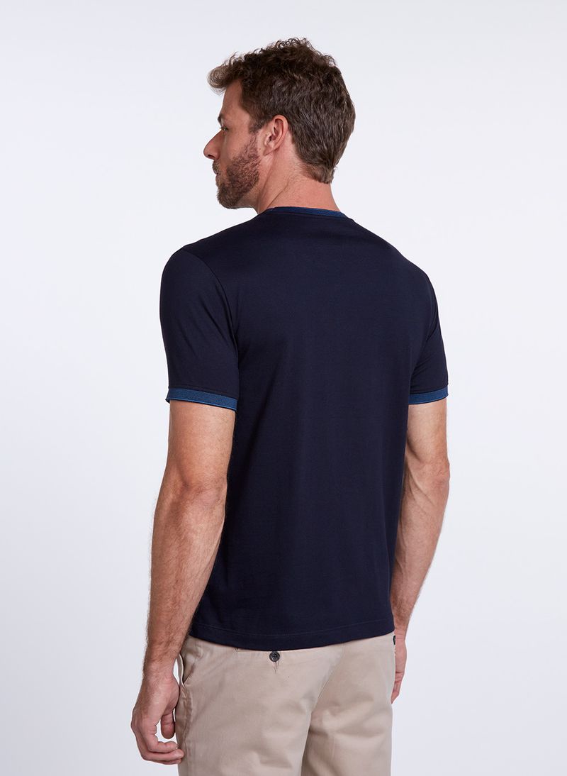 Tshirt-Gola-Retilinea